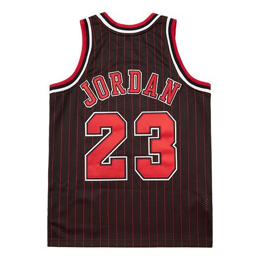 (GS) Mitchell & Ness x NBA Chicago Bulls 1996-97 Swingman Jersey 'Michael Jordan 23' 3N2B7BMJ1-BULMJ