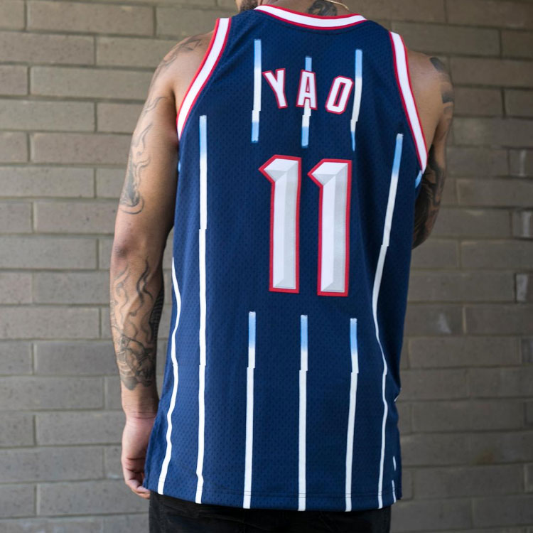 Mitchell & Ness NBA Swingman Jersey 'Houston Rockets - Yao Ming 2002/03' SMJYGS18174-HRONAVY02YMI