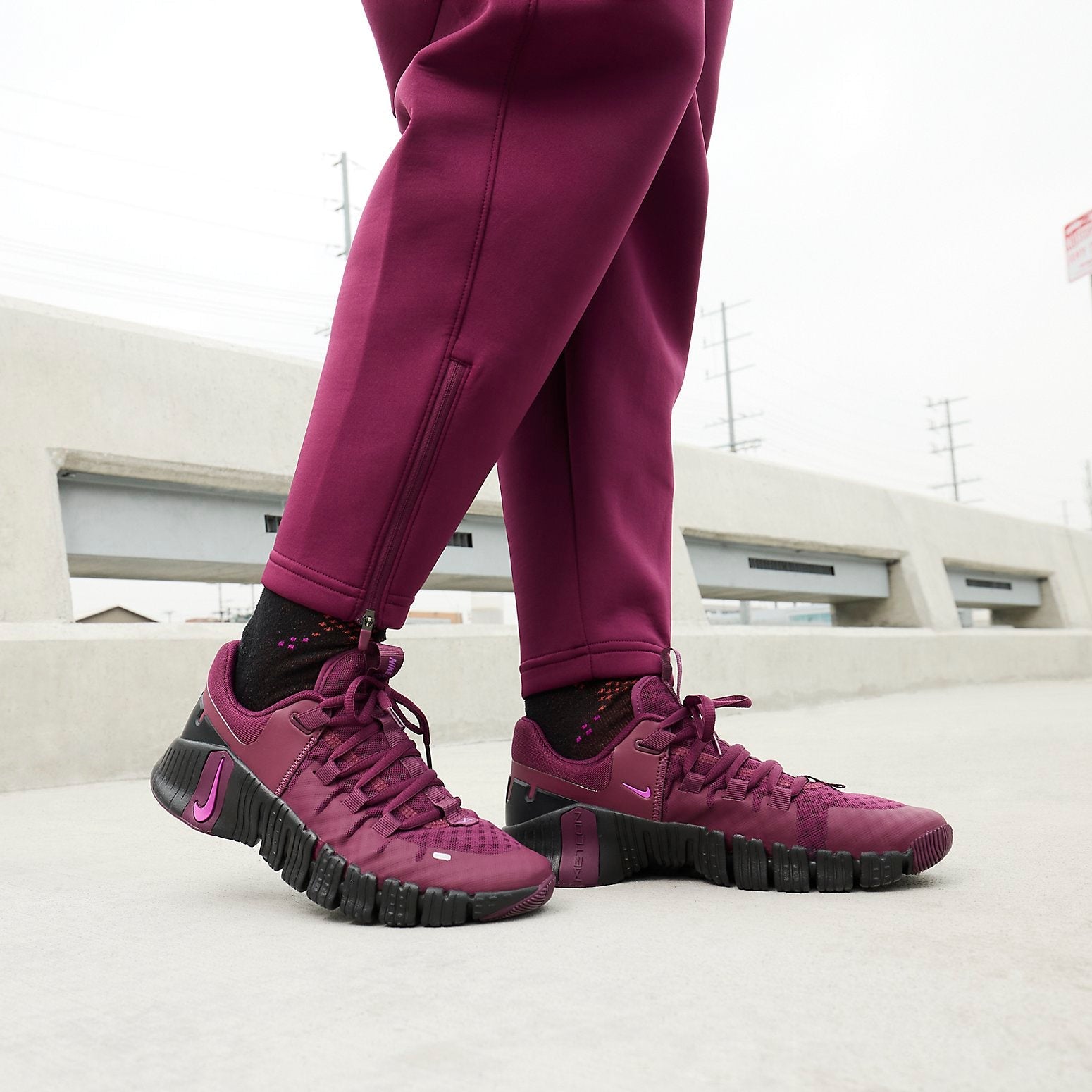 (WMNS) Nike Free Metcon 5 'Bordeaux' DV3950-601