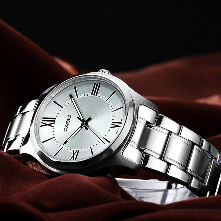 Men's CASIO DRESS Series Classic Minimalistic Small Retro Business Watch Mens Silver Analog MTP-V005D-7B5