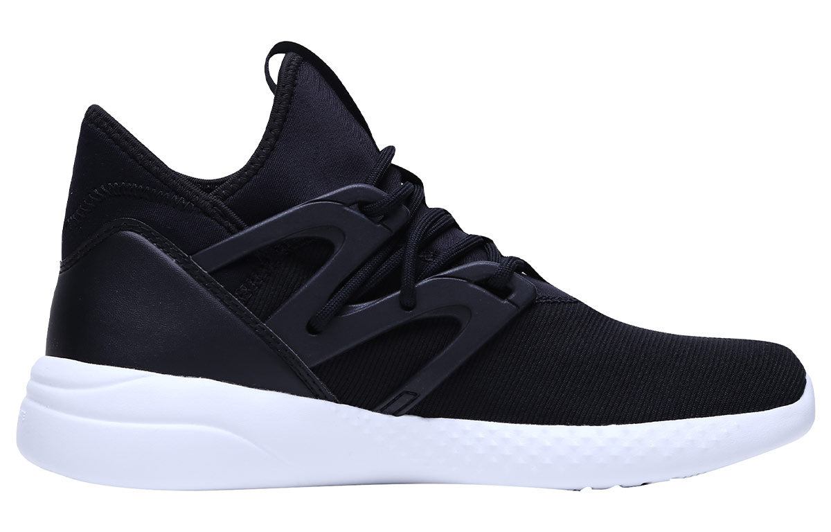 (WMNS) Reebok Hayasu Black/White DV8379