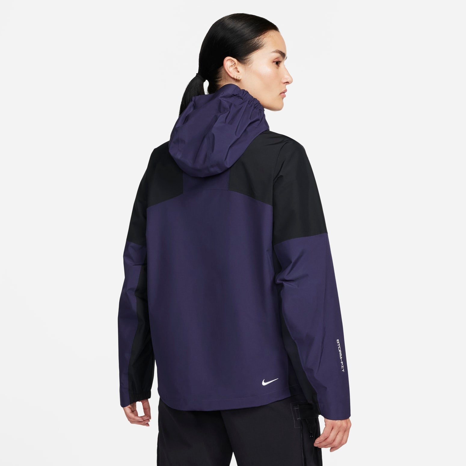 (WMNS) Nike ACG Cascade Rain Jacket 'Purple Ink Black' DV9522-555