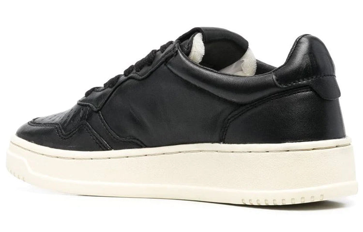 (WMNS) Autry Medalist Low Goat Skin 'Black' AULW-GG05