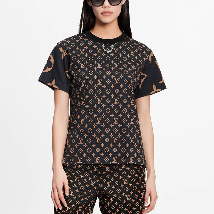 Men's LOUIS VUITTON FW21 Monogram Logo Full Print Short Sleeve Brown 1A93IW