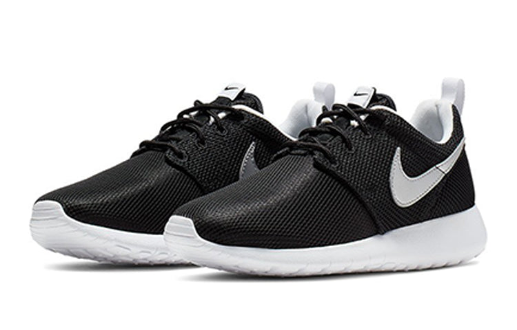 (GS) Nike Roshe One 'Black Metallic Silver' 599728-021