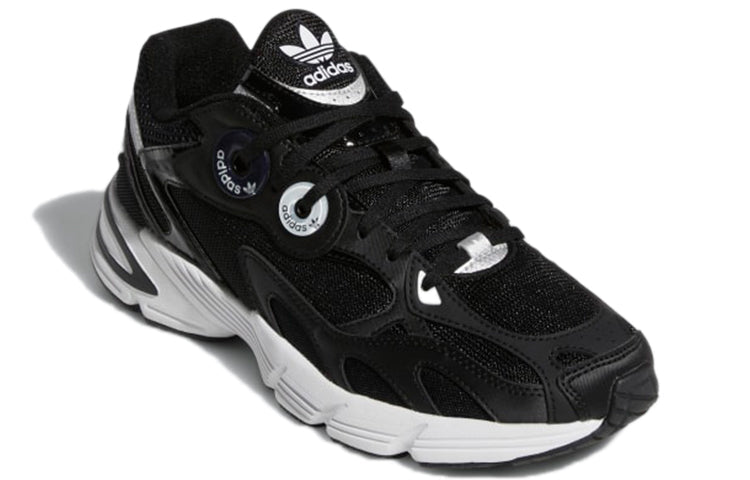 (WMNS) adidas Astir 'Black White' GY5260