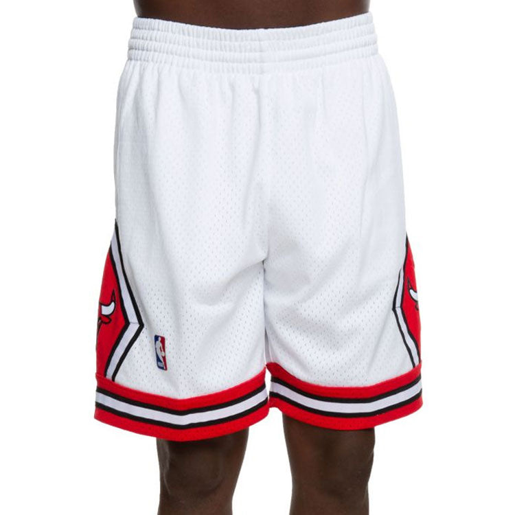 Mitchell & Ness NBA Swingman Shorts Chicago Bulls 1997-98 'White Red' SMSHCP18151-CBUWHIT97