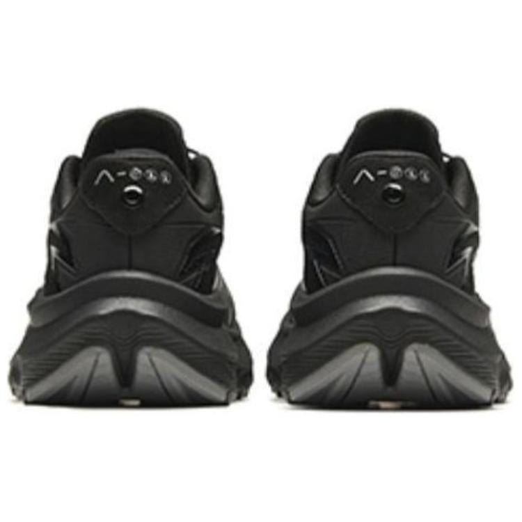 (WMNS) ANTA Explore Hiking Shoes 'Black' 922345588-2