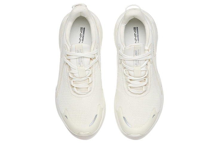 (WMNS) ANTA Running Life Series Sneakers 'Ivory White' 12945587-7