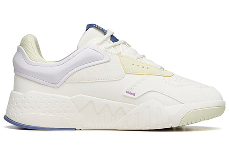 (WMNS) ANTA Life Series Sneakers 'White Misty Purple' 922138051-2