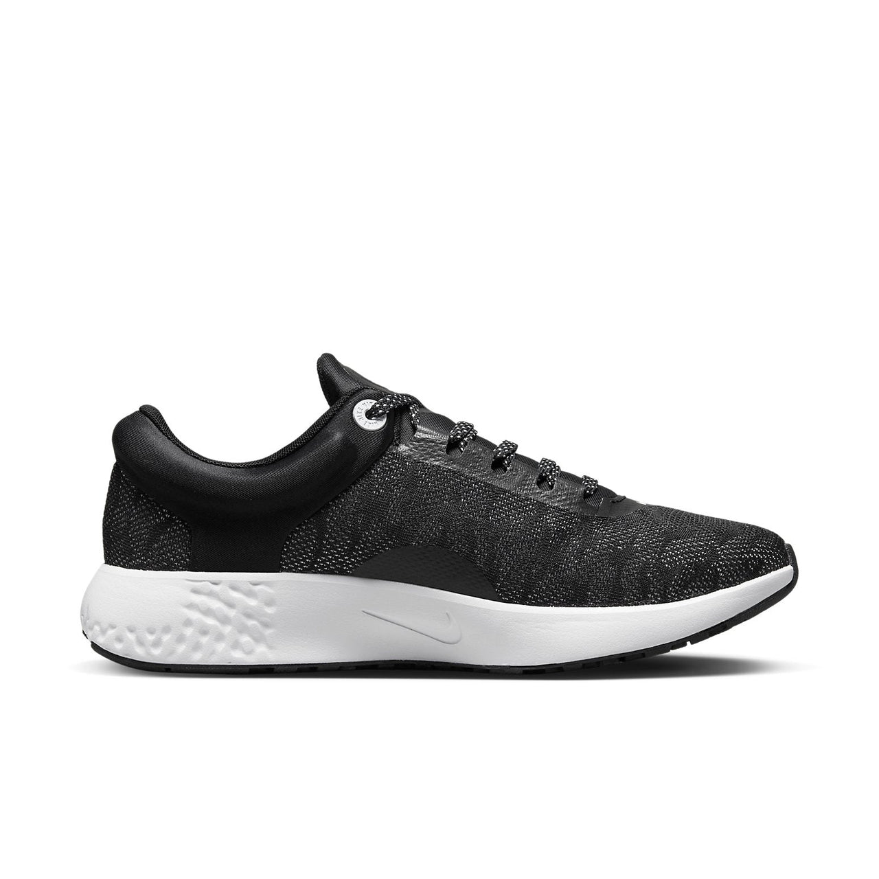 (WMNS) Nike Renew Serenity Run 2 'Black White' DM0820-001