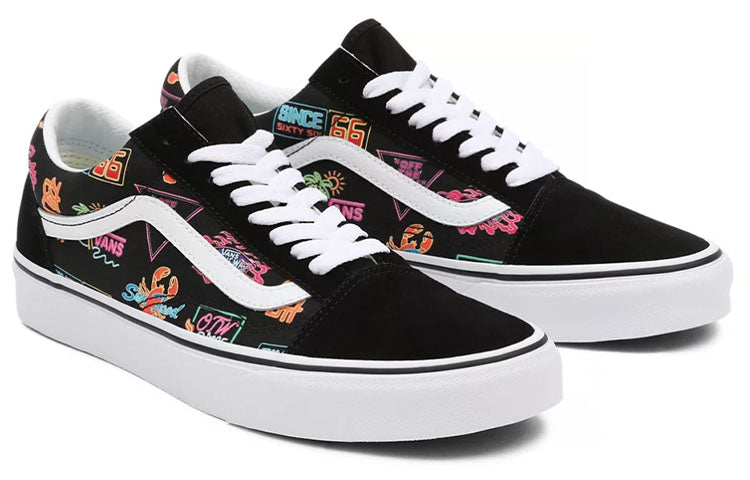 Old Skool 'Vans Market' VN0A5KRFB0K