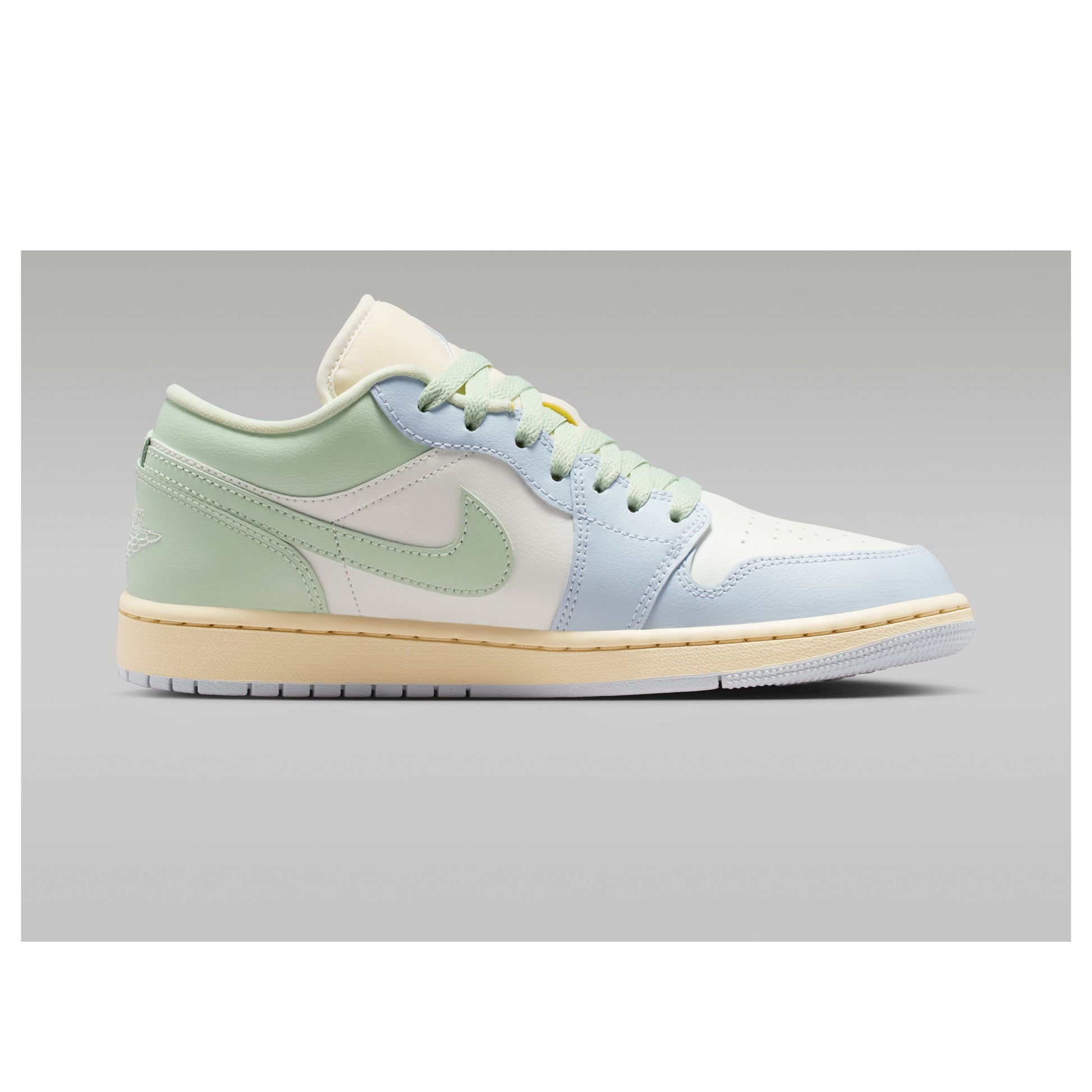 (WMNS) Air Jordan 1 Low 'Sail Jade Aura' DC0774-108