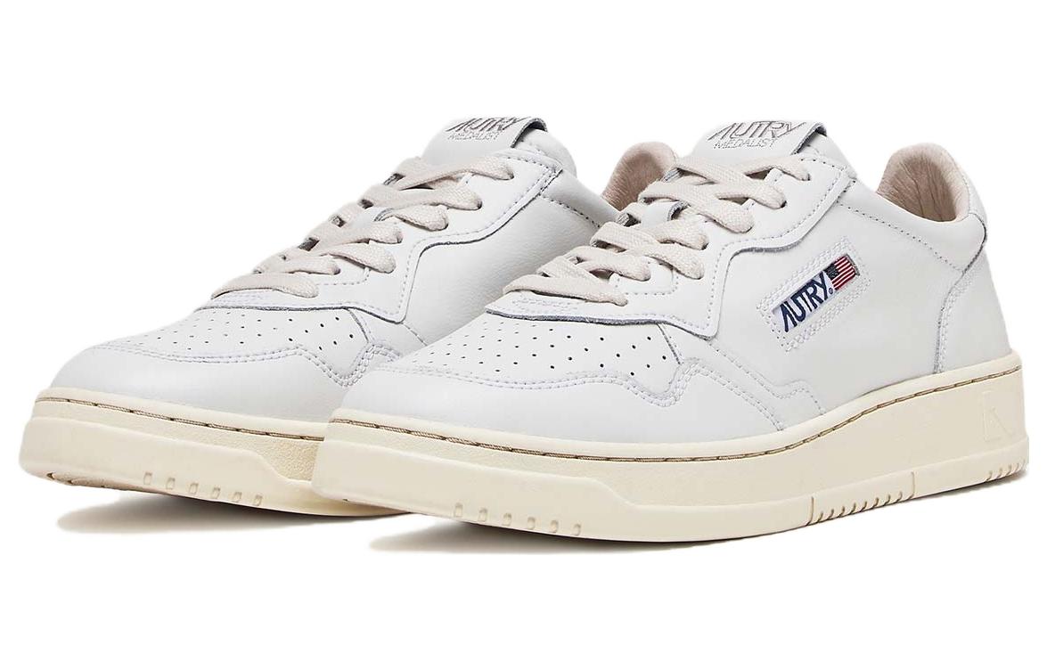 (WMNS) Autry Medalist Leather Low Lettering 'We Are Action People - White' AULW-LD06