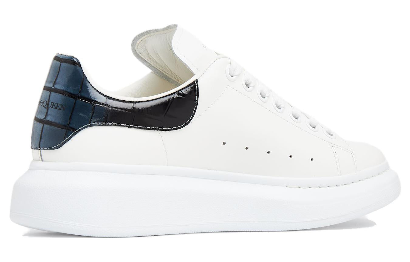 (WMNS) Alexander McQueen Oversized Sneakers 'White Snake Black' 718233WIDJA8851