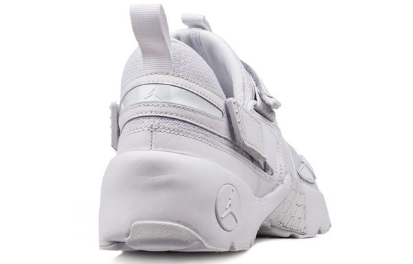 (GS) Air Jordan Trunner 'Frost White' 897997-100