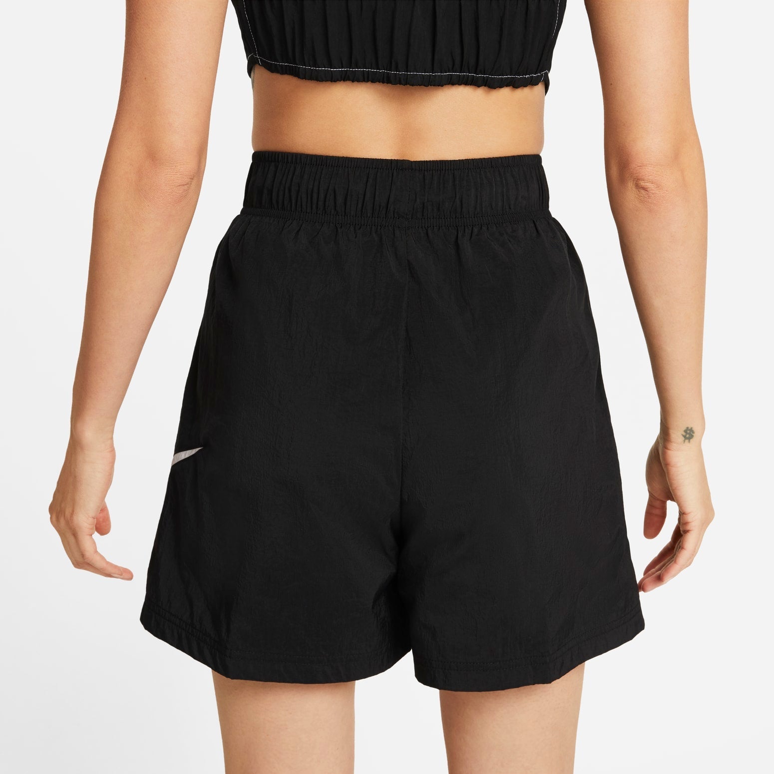 (WMNS) Nike Sportswear Essential High-Rise Woven Shorts 'Black' DM6739-010