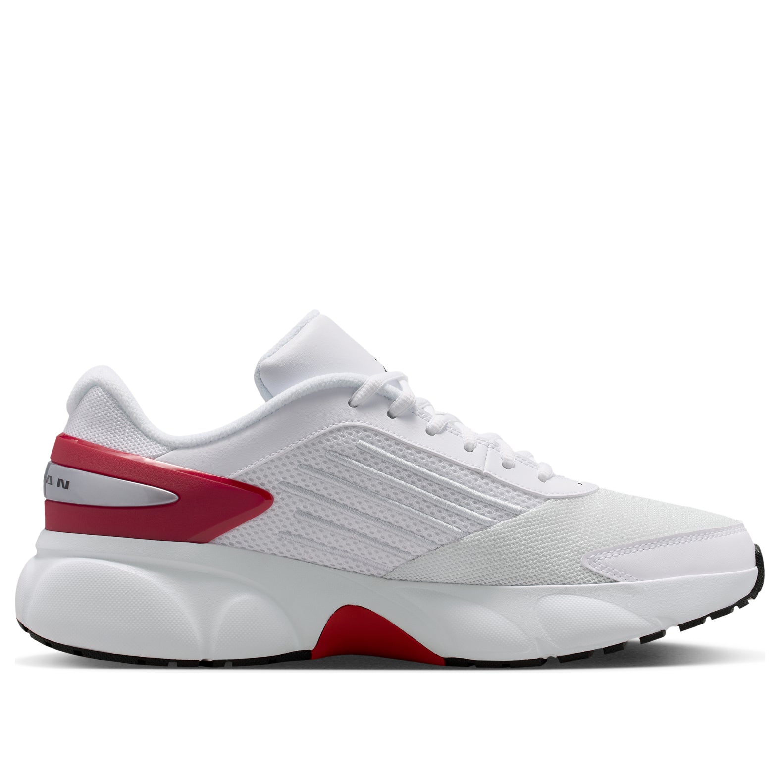 Air Jordan Trunner Flow 'White Gym Red' IO2091-101
