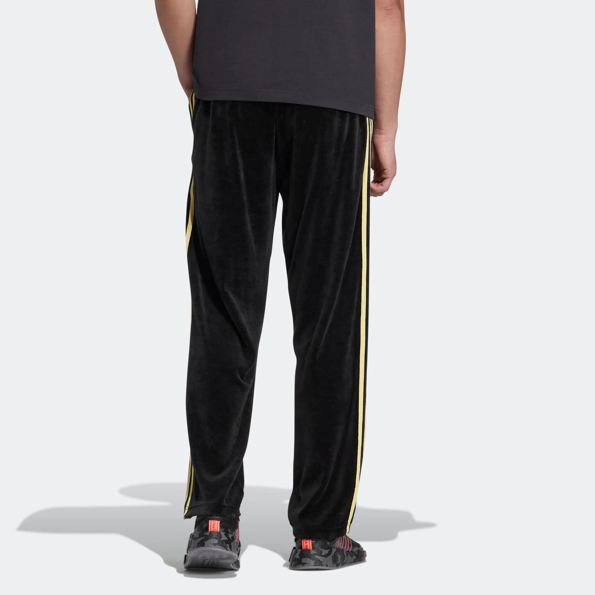 adidas originals Velour Pant Jp Logo HR3443