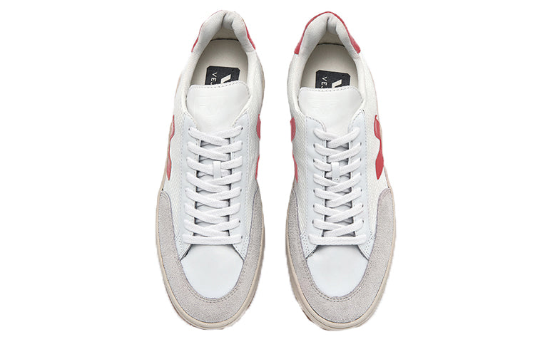 Veja V-12 B-Mesh 'White Pekin' XD011569