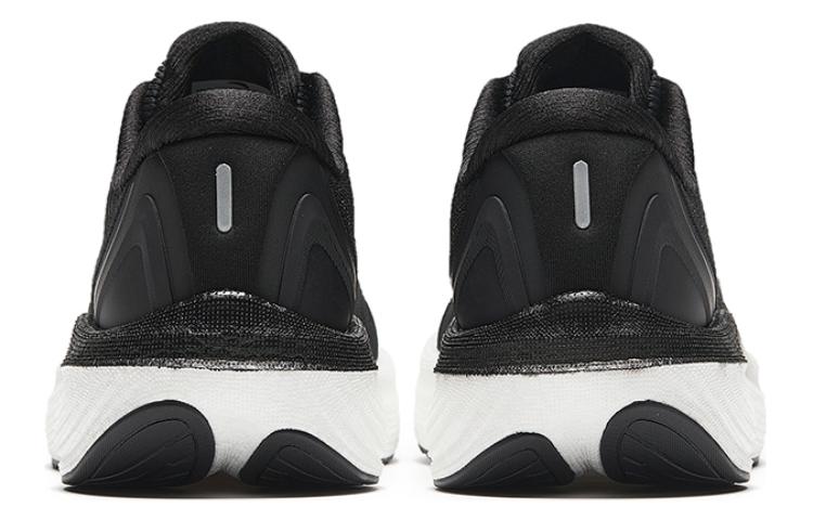 (WMNS) ANTA Running Series Sneakers Nitrogen 'Black Silver' 922335585-2