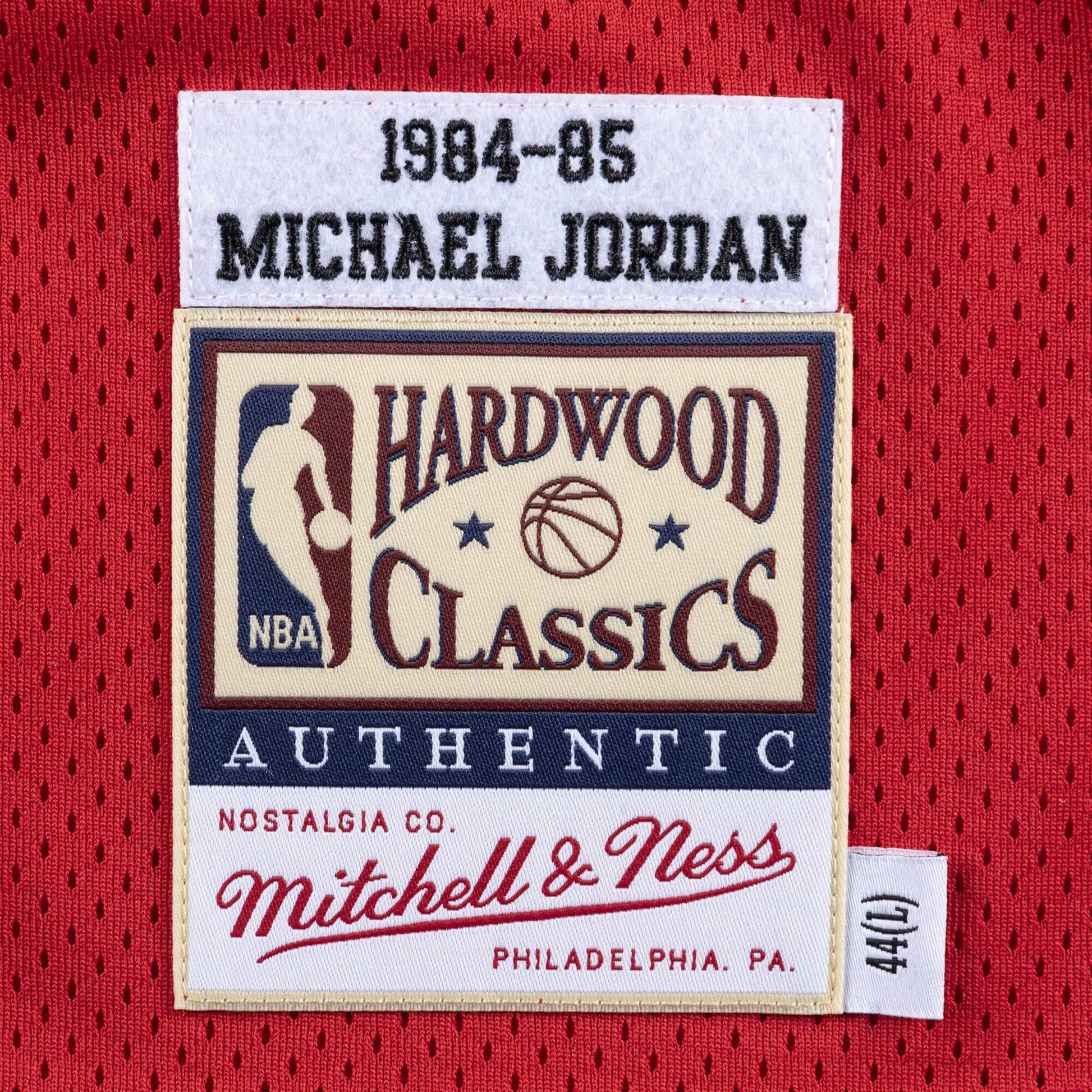 (GS) Mitchell & Ness x NBA Chicago Bulls 1984-85 Jersey 'Michael Jordan 23' 3N2B7BMJ3-BULMJ