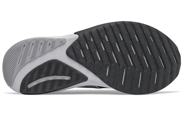 (WMNS) New Balance Fuelcell Propel Propel v2 Black / White WFCPRBW2