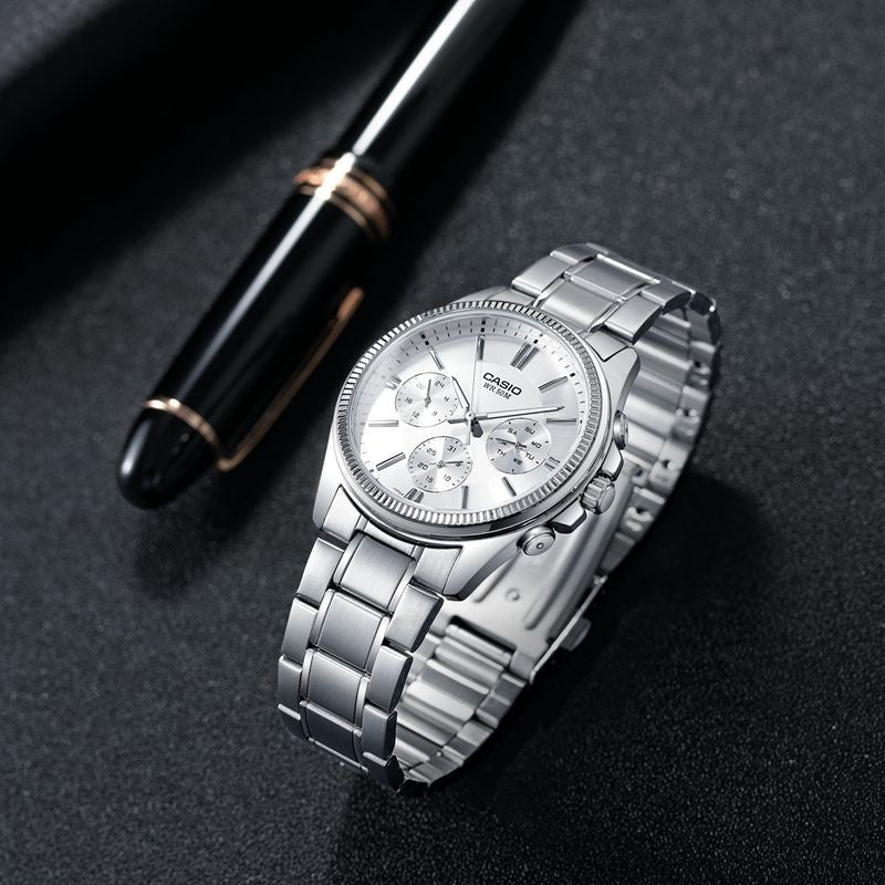 CASIO Waterproof Stainless Steel Strap Quartz Mens White Analog MTP-1375D-7AVDF