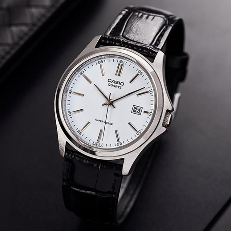 CASIO Leather Band Waterproof Men White/Brown White DialBlack Strap Mens WhiteBlack Analog MTP-1183E-7A