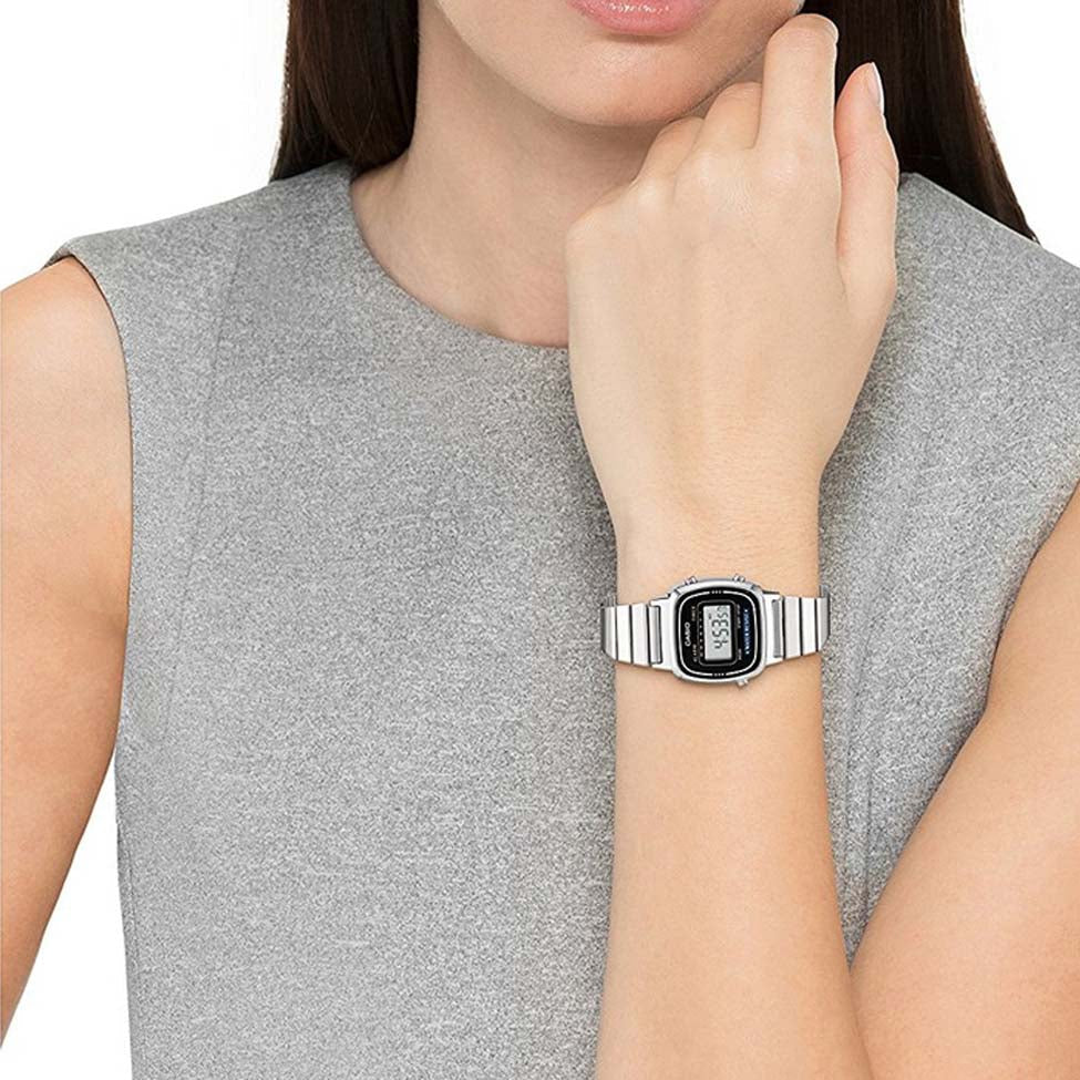 CASIO Quartz Waterproof Unisex Silver Digital LA670WA-1