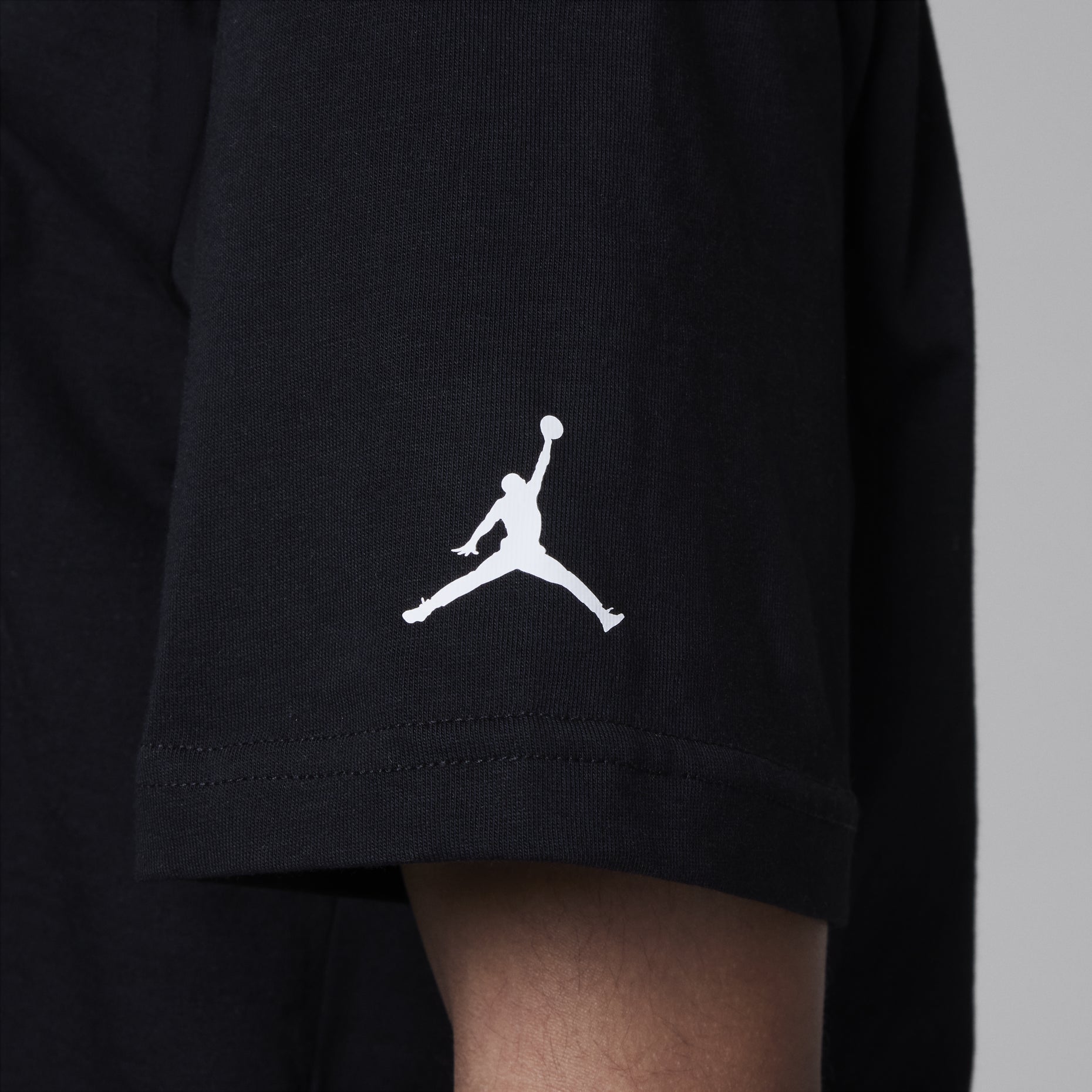 (GS) Air Jordan Varsity Jumpman Graphic T-shirt 'Black' FV2530-011