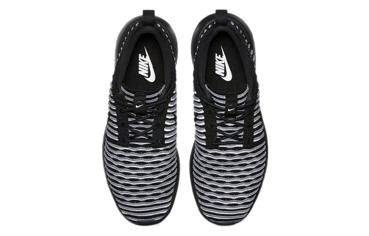 (WMNS) Nike Roshe Two Flyknit 'Black' 844929-001