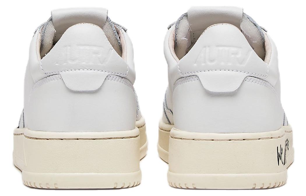 (WMNS) Autry Medalist Leather Low Lettering 'We Are Action People - White' AULW-LD06