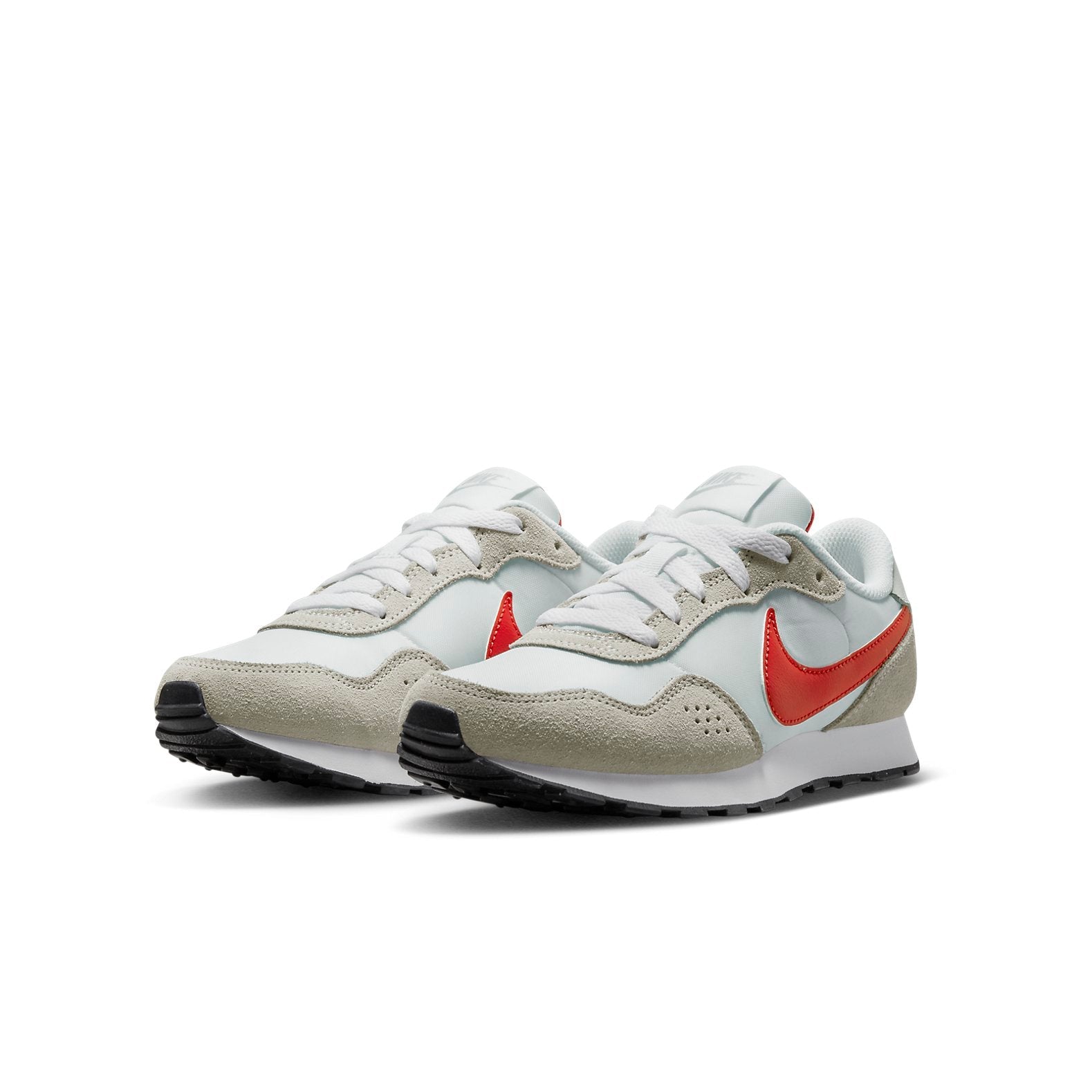 (GS) Nike MD Valiant 'Pure Platinum Picante Red' CN8558-020