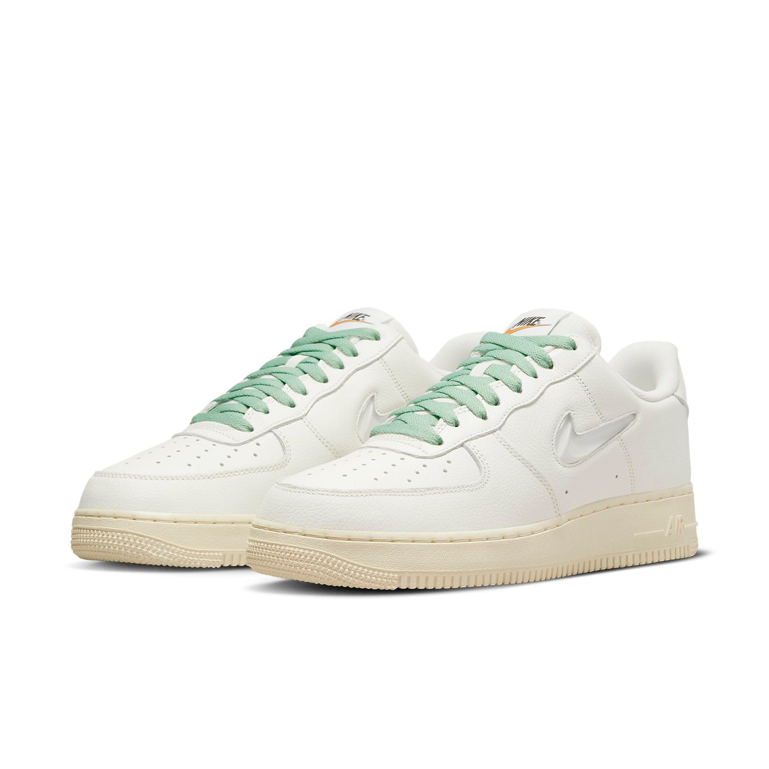 Nike Air Force 1 '07 Premium Vintage 'Certified Fresh' DO9785-100