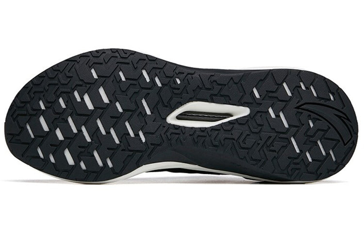 (WMNS) ANTA Chuang 2 'Black White' 122215586-1