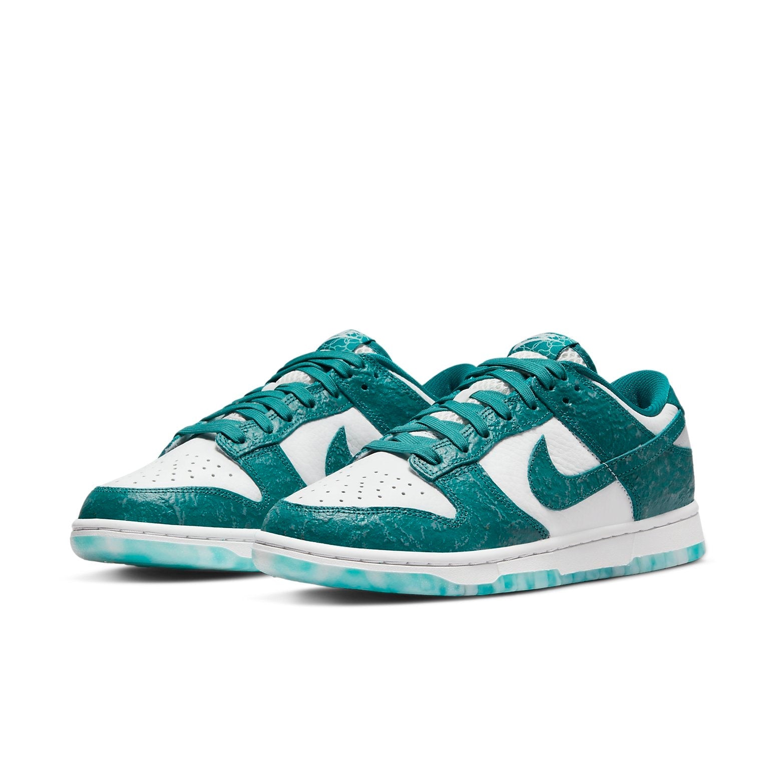 (WMNS) Nike Dunk Low 'Ocean' DV3029-100