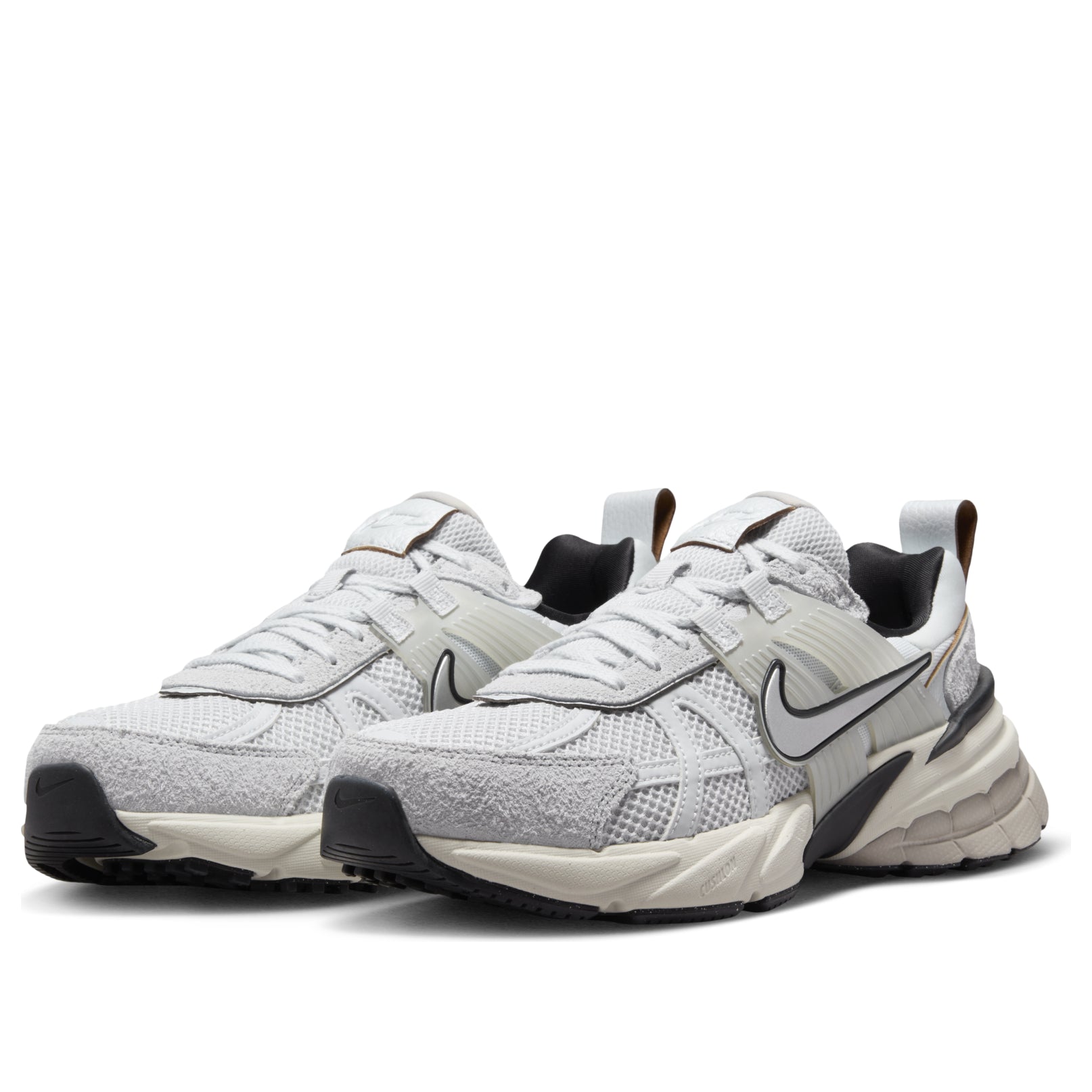 (WMNS) Nike V2K Run 'Pure Platinum Chrome' FN6703-002
