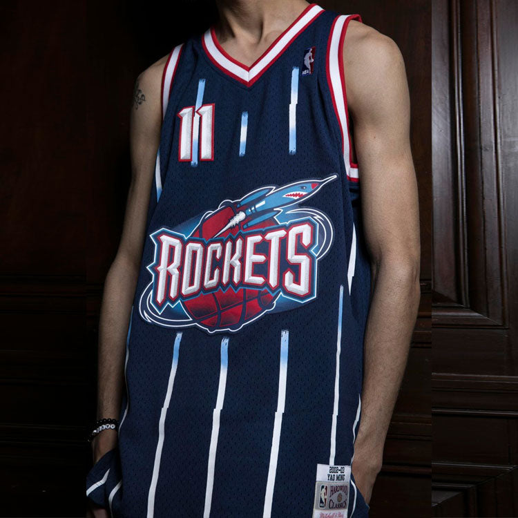 Mitchell & Ness NBA Swingman Jersey 'Houston Rockets - Yao Ming 2002/03' SMJYGS18174-HRONAVY02YMI