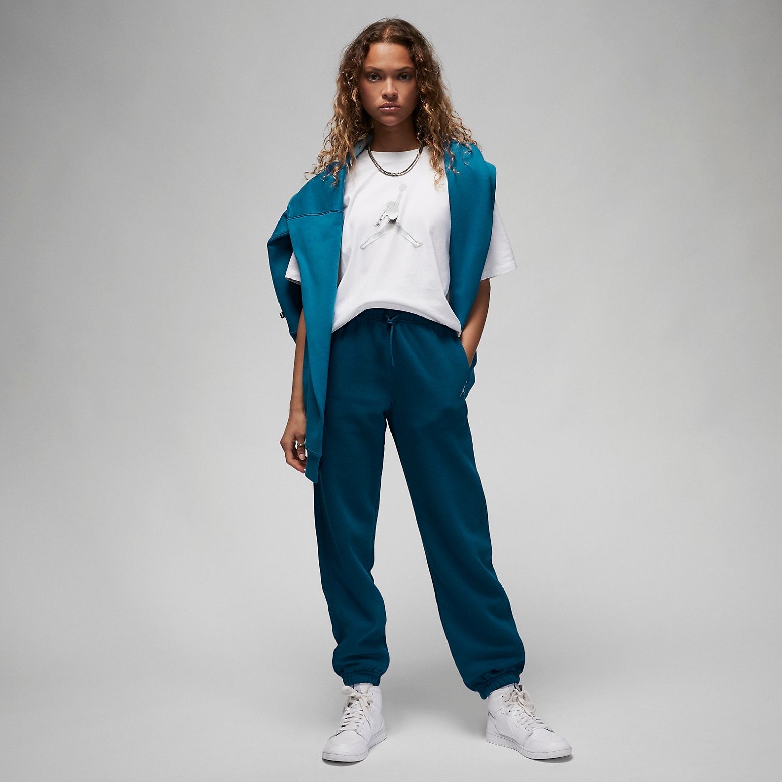 (WMNS) Air Jordan Brooklyn Sweatpants 'Blue' FN4494-427
