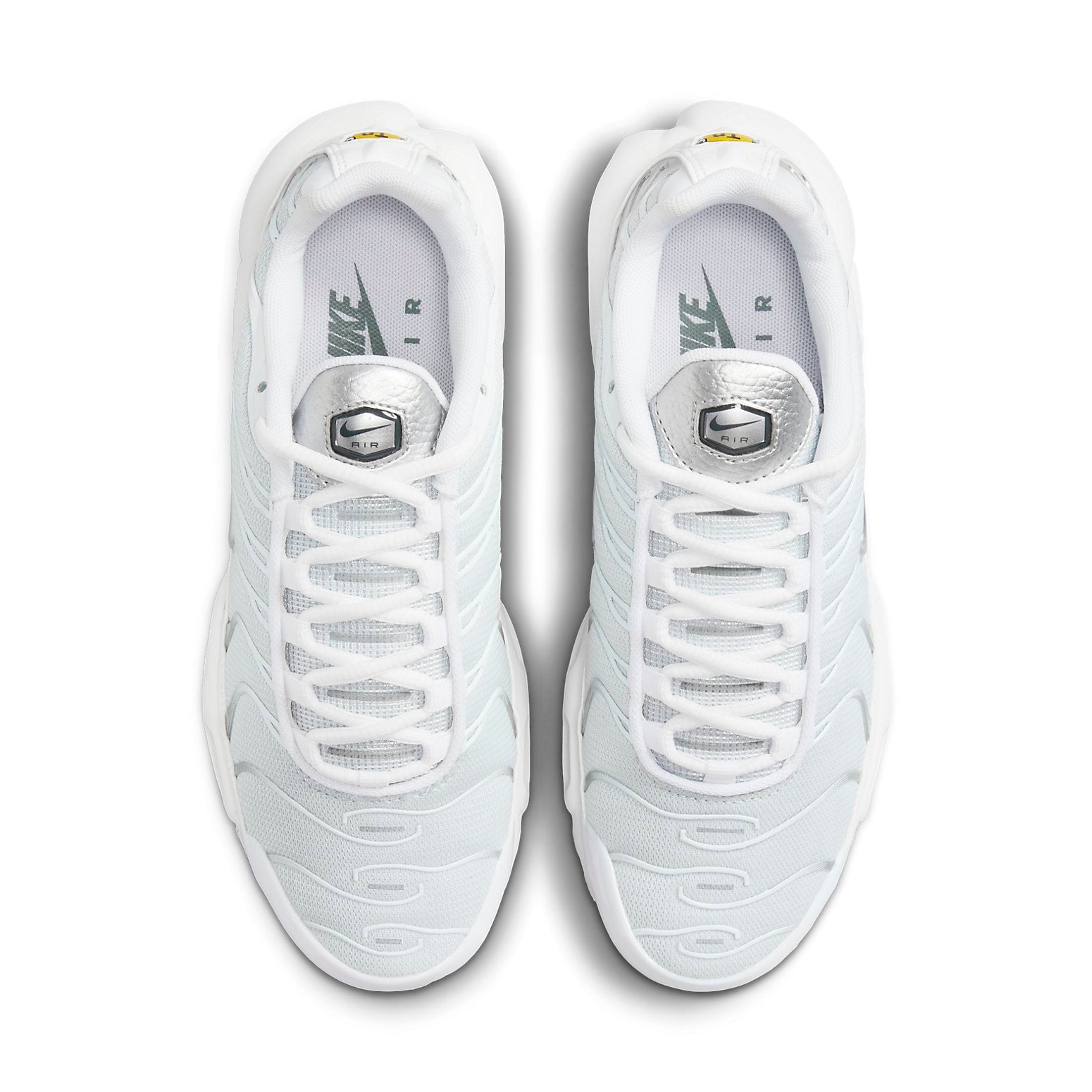 (WMNS) Nike Air Max Plus 'White Metallic Silver' FV0952-100