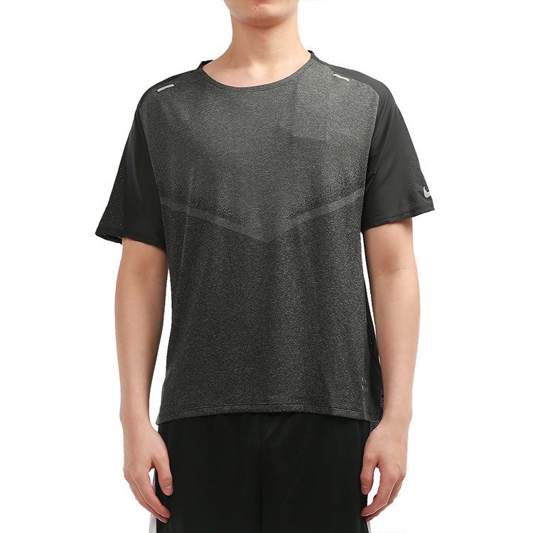 Nike Ultra Run Division TrainingSport Fast-Dry Breathable Fabric Short Sleeve T-Shirt Men's Black DA1299-010