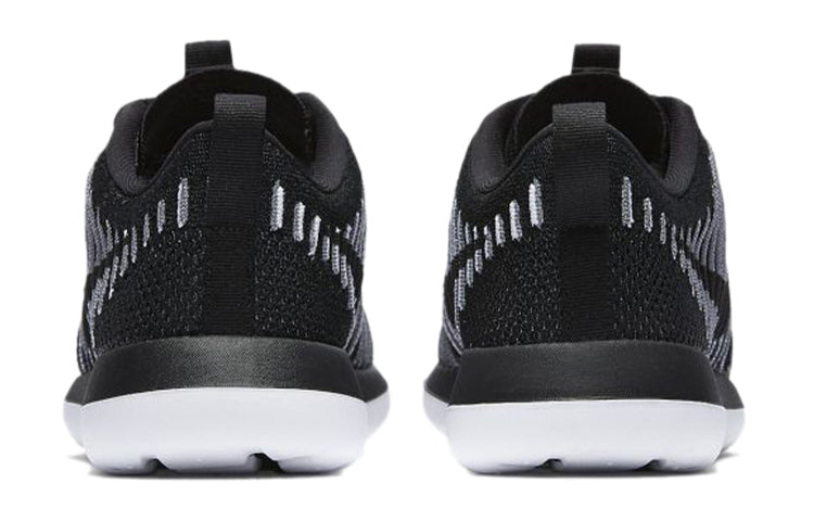 (WMNS) Nike Roshe Two Flyknit 'Black' 844929-001