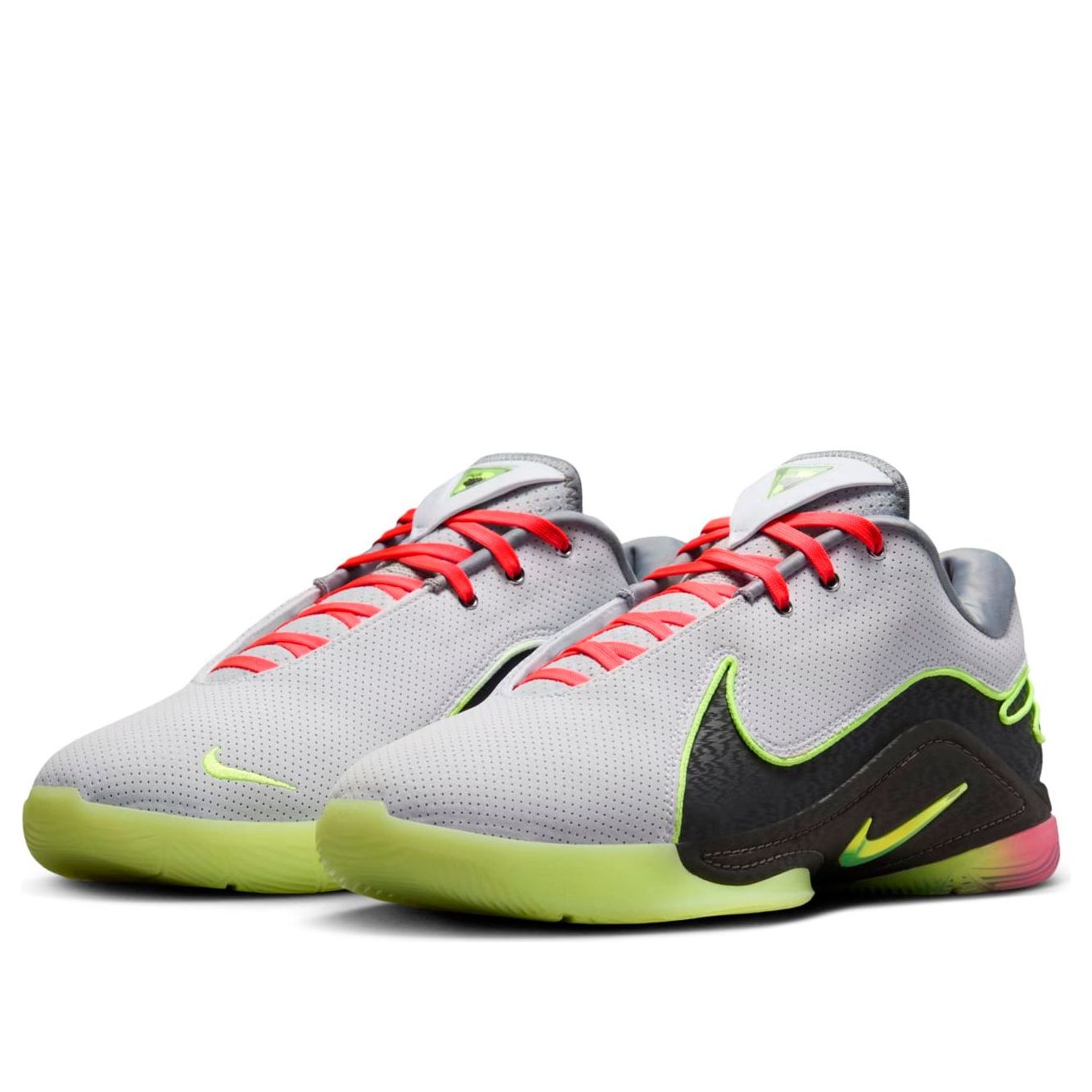 Nike LeBron 22 'Moonlight' FZ1094-101