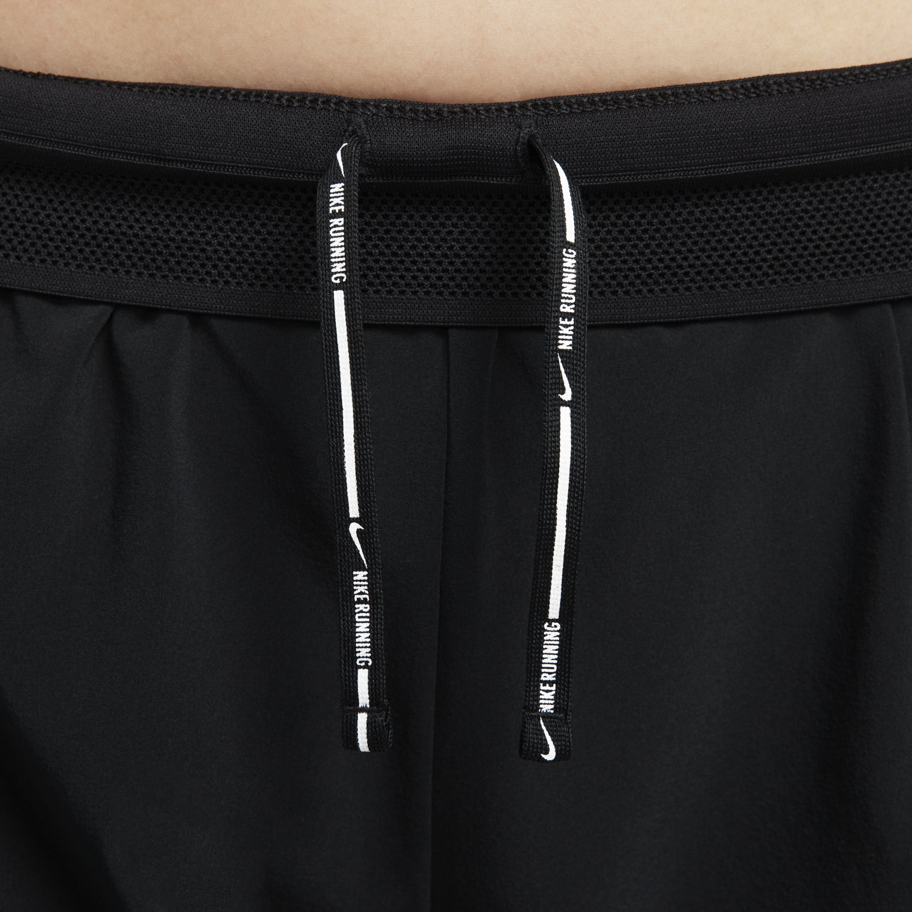 (WMNS) Nike AeroSwift Dri-FIT ADV Mid-Rise Brief-Lined 8cm Shorts Asia Sizing 'Black White' FN2329-010