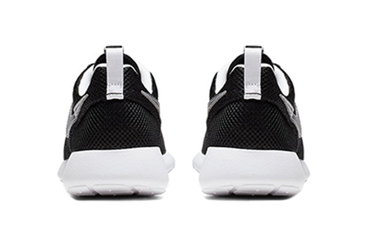 (GS) Nike Roshe One 'Black Metallic Silver' 599728-021