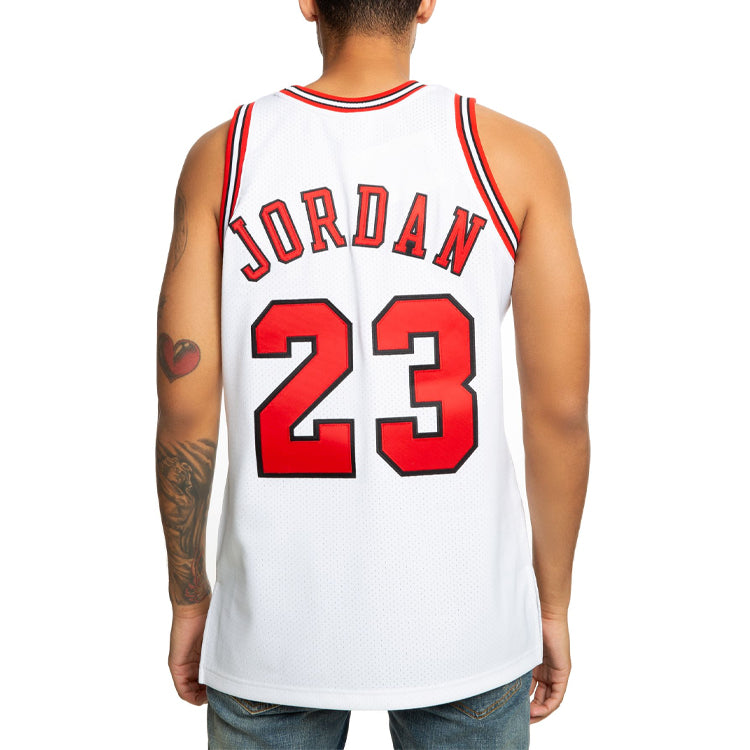 Mitchell & Ness NBA AU 97 23 AJY4CP19027-CBUWHIT97MJO