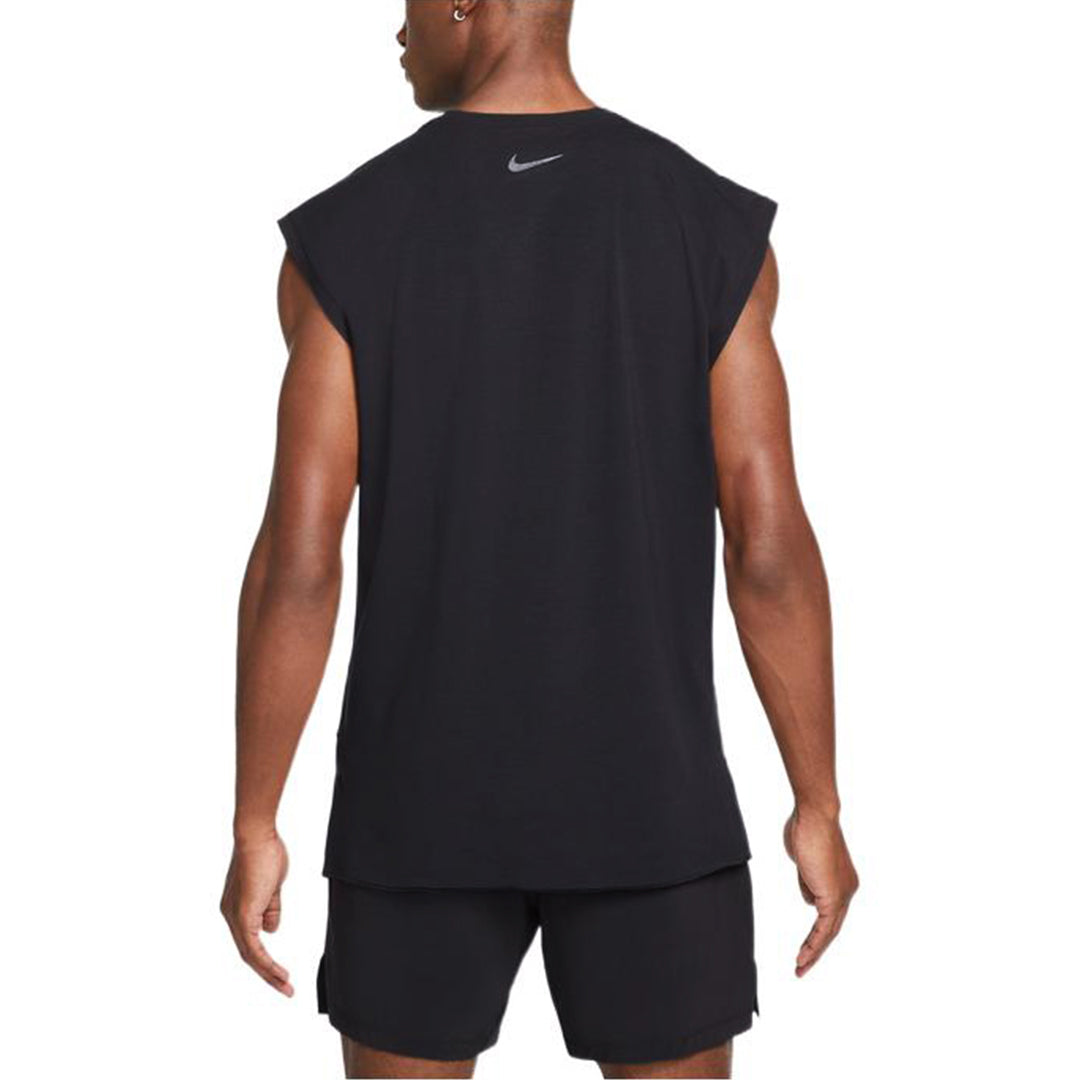 Men's Nike Solid Color Round Neck Pullover Sleeveless Vest Black DM7824-010