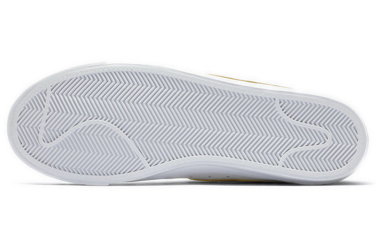 Nike Blazer SB Low 'Tan' 704939-104