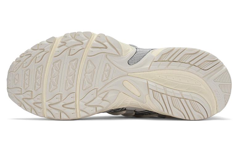 ASICS Gel-Kahana TR V2 'Silver Cream' 1203A557-021